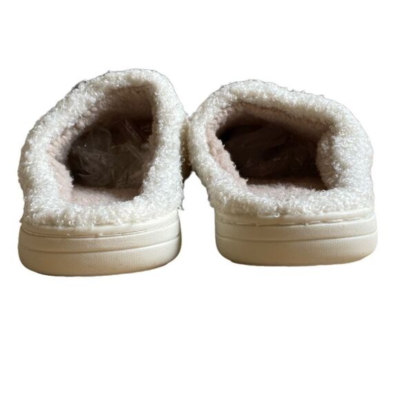 NEW Molatin Fuzzy Smiley Face Slippers Size W 10.5-11 M 9-10 Emoji Loungewear - Picture 10 of 15